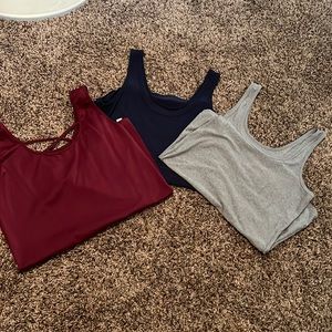 Womens tank tops all size large. Pick up only in porterville CA, 93257.